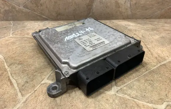 Mercedes-Benz C W204 Engine control unit/module A6519007500