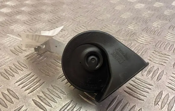 Mercedes-Benz GLA W156 X156 Alarm system siren A0005402010
