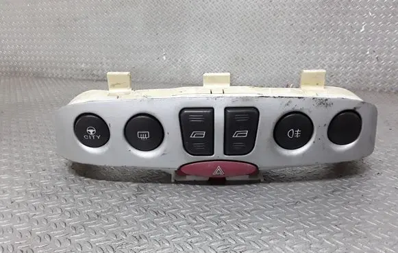 Fiat Punto (176) Hazard light switch