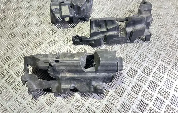 Mercedes-Benz E W212 Other engine bay part A2762261685 A2762261485 A2762261585