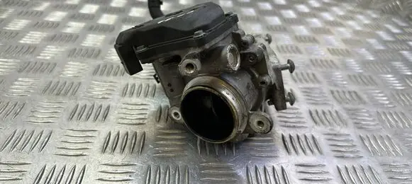 Skoda Octavia Mk3 (5E) Throttle valve 04L128059T 04L128063T A2C94859900