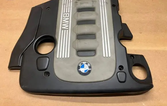 BMW 5 E60 E61 Engine cover (trim) 7788908