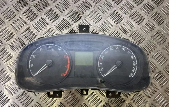 Skoda Roomster (5J) Speedometer (instrument cluster) 5J0920801B V2802476 SKZ7Z015628154