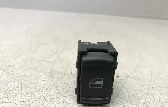 Volkswagen Golf IV Electric window control switch 3B0959855B