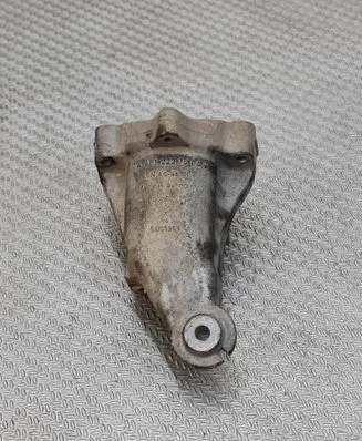 Mercedes-Benz C W204 Engine mounting bracket A6512233504 AC46000