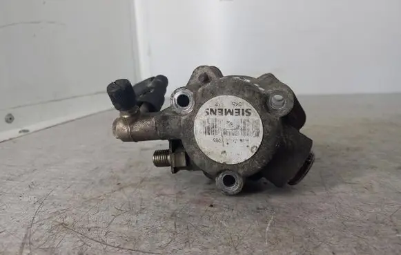 Opel Signum Fuel injection high pressure pump 