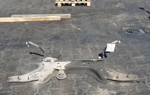 Opel Vivaro Front axle beam 