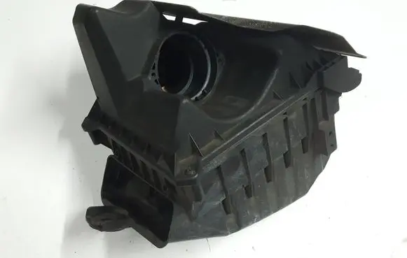 Audi A4 S4 B7 8E 8H Air filter box 