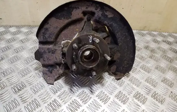 Ford Kuga I Front wheel hub