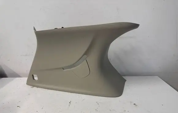 Chrysler Pacifica (D)pillar trim (top) 5RJ07PD2AH F01875110AYR