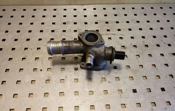 Skoda Octavia Mk1 (1U) Engine coolant pipe/hose 038121133A