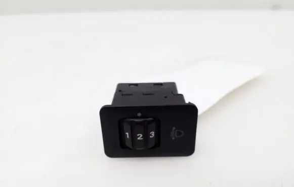 Mitsubishi Pajero Light switch 