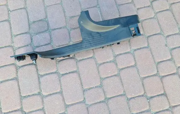 Rear sill trim cover