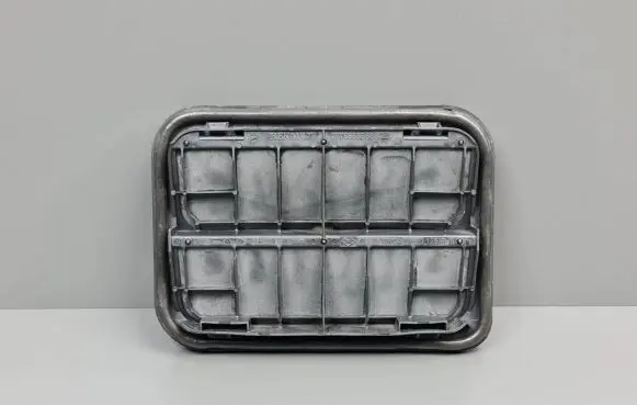 Dacia Sandero II Quarter panel pressure vent 7700838358 7700419636