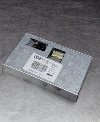 Audi A5 8T 8F Light module LCM 89500248