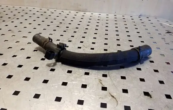 Volkswagen Touareg I Engine coolant pipe/hose