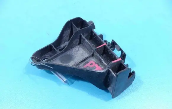 Toyota Corolla E160 E170 Rear bumper mounting bracket 52562-02220 IMPRK1274947
