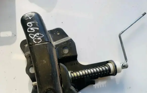 Nissan X-Trail T30 Seat back rest lock catch 