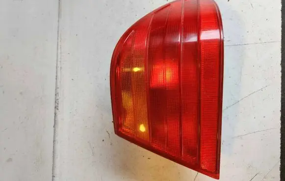 Mercedes-Benz E W210 Rear/tail lights A2108204464