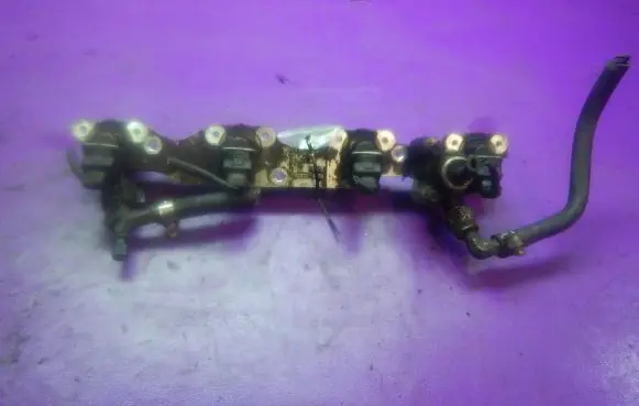 Fuel main line pipe