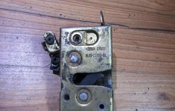 Ford Scorpio Front door lock 86gba21813ba 86gb-a21813-ba