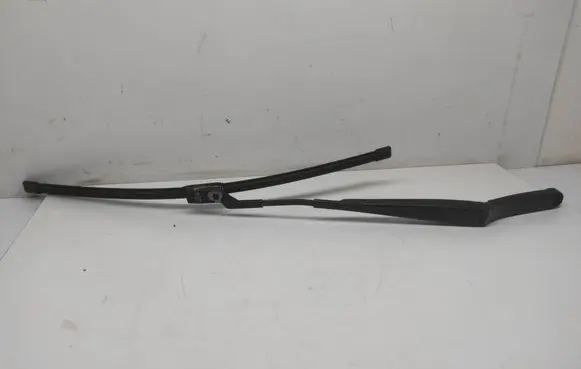Volkswagen PASSAT B6 Front wiper blade arm 3C1955409C