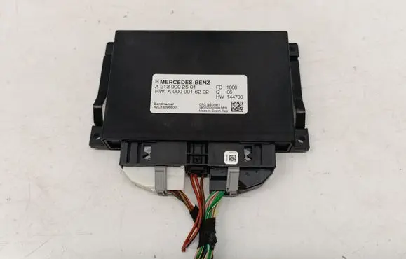Mercedes-Benz E W213 Gearbox control unit/module A2139002501