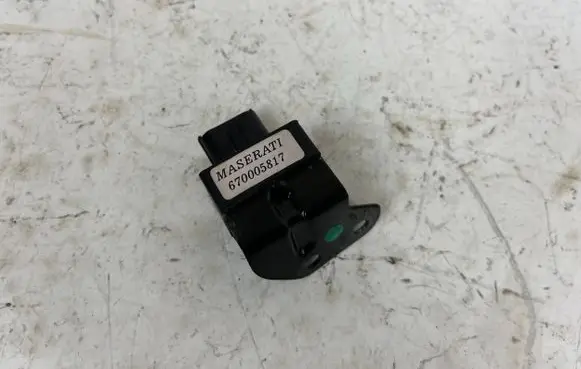 Maserati Levante Acceleration sensor 670005817