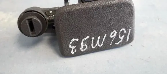 Mazda 626 Glove box