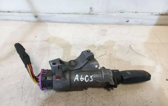 Audi A6 S6 C5 4B Ignition lock 4B0905851C