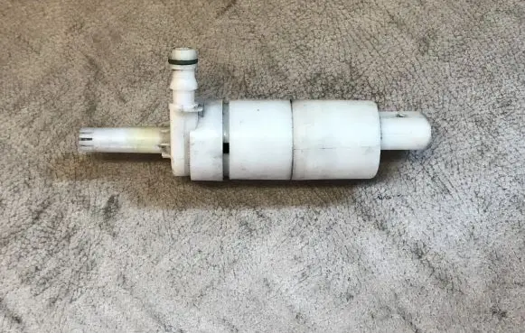 Mercedes-Benz E W212 Headlight washer pump 
