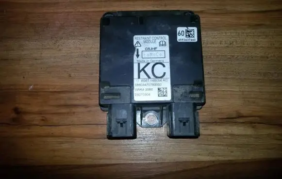 Ford Fiesta Airbag control unit/module 6s6t14b056kc 5wk43586