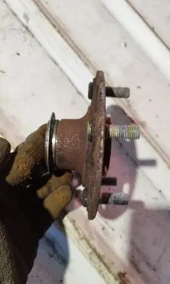 Honda HR-V Rear wheel hub