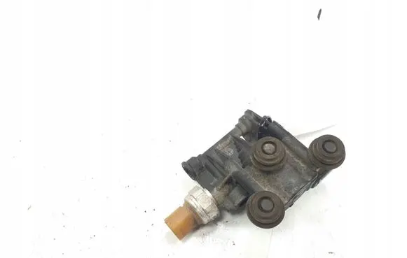 Land Rover Range Rover Sport L320 Other engine bay part RVH000016