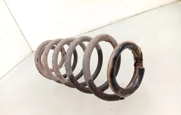 Toyota Auris 150 Rear coil spring