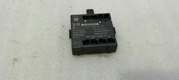 Mercedes-Benz E C207 W207 Door control unit/module A2079001200