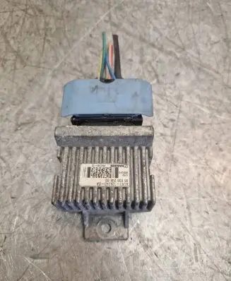 Citroen DS5 Glow plug pre-heat relay 9663824880 AV6112A343BA