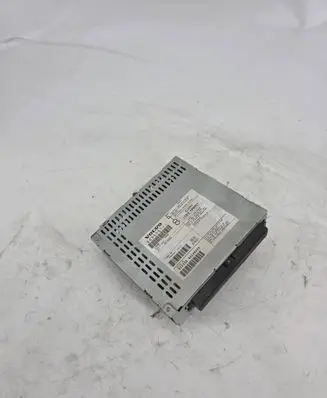 Volvo V50 Radio/CD/DVD/GPS head unit 86960511 34W332C