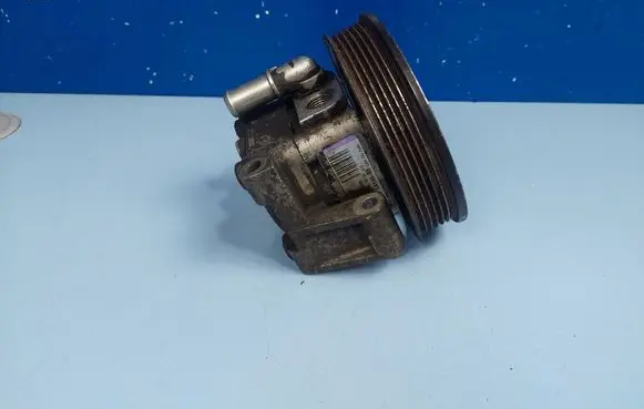 Jaguar S-Type Power steering pump 2W933A696BB