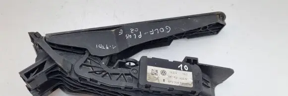 Volkswagen Golf Plus Accelerator throttle pedal 1K1721503M