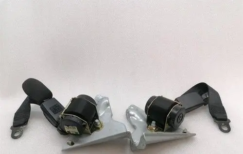 Porsche 911 996 Rear seatbelt 99680303608