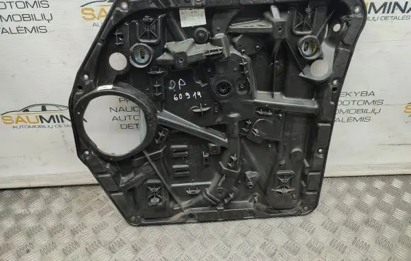 Mercedes-Benz Vito Viano W447 Front window lifting mechanism without motor A4478271160