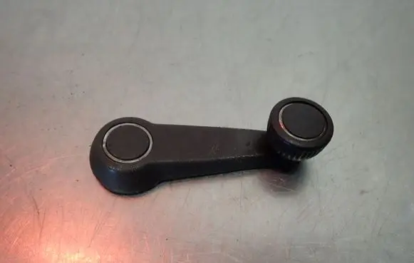 Audi 80 90 B2 Front door window winding handle 111837579B