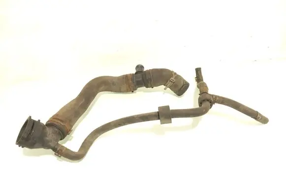 Volkswagen Tiguan Engine coolant pipe/hose 5N0122447K