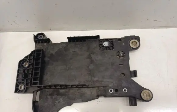 BMW 1 F40 Battery tray 9387574