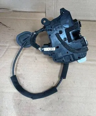 Renault Clio V Front door lock