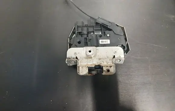 Tailgate/trunk/boot lock/catch/latch
