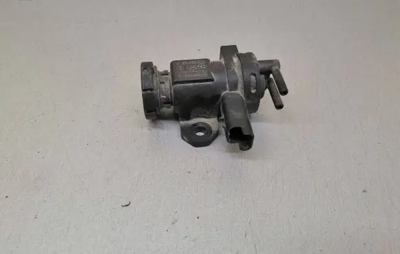Citroen C5 Turbo solenoid valve 9635704380 0928400414