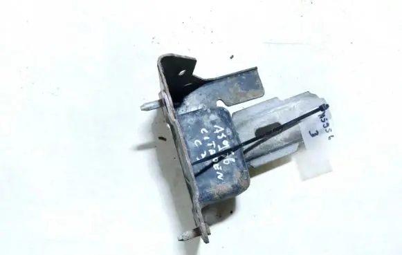 Citroen C3 Pluriel Engine mount bracket