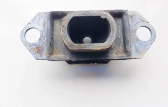 Nissan Qashqai+2 Engine mount bracket 11220jd000 11220az60a